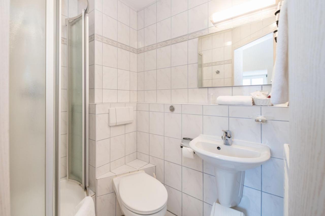 אייזנבאך Hotel Am Markt מראה חיצוני תמונה