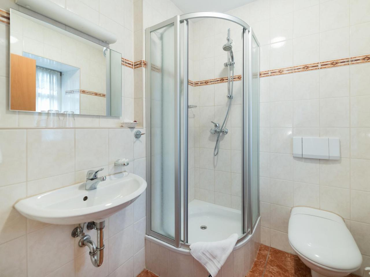 אייזנבאך Hotel Am Markt מראה חיצוני תמונה